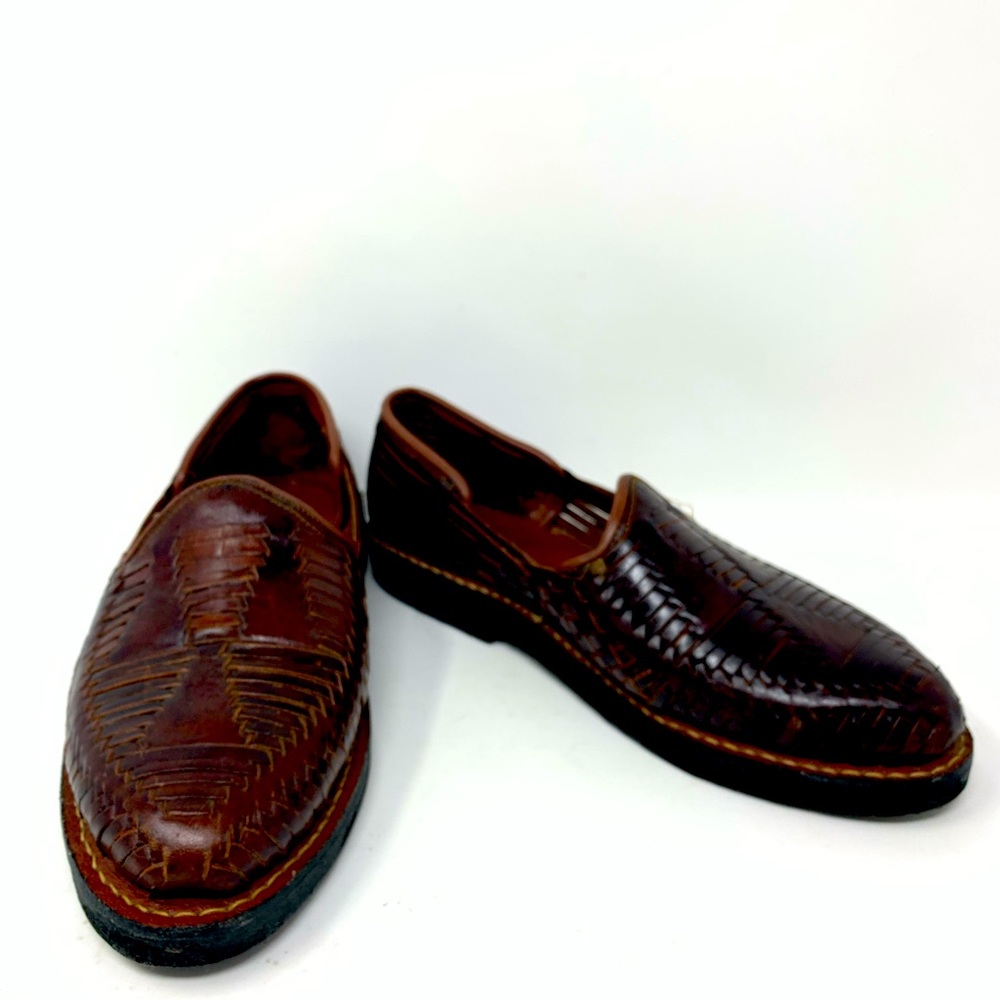 Itzel Huaraches brown size 9.5 unisex